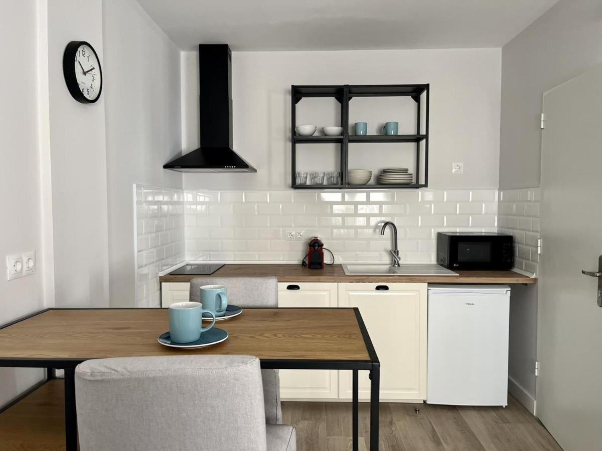 Cd-Estudio, Estudio A Estrenar Acogedor Y Funcional, Centrico, Barrio Tranquilo マラガ エクステリア 写真